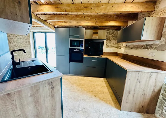 Villa Maison De Charme Avec Vue Sublime Et Piscine A Debordement *